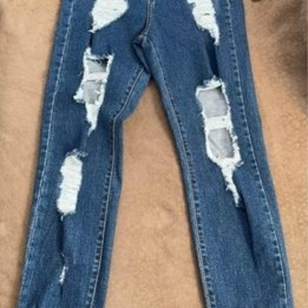 NWT Size 5 American Bazi Destroyed Relax Fit Jeans